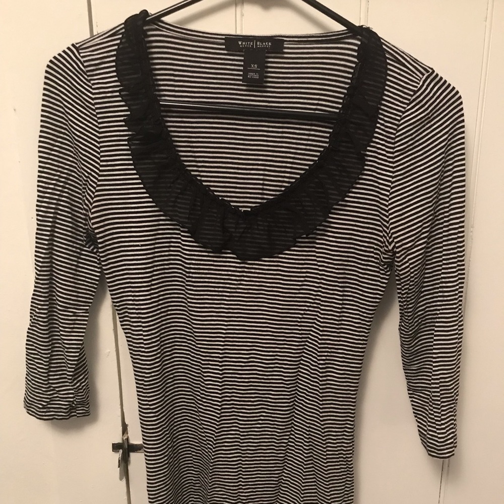 White House Black Market V-neck shirt